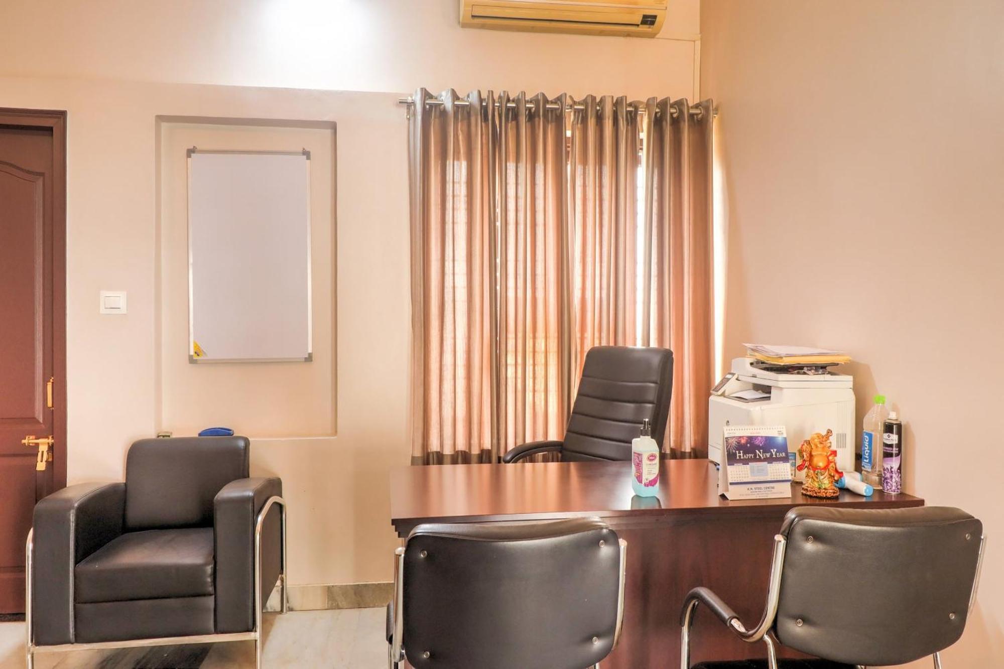 לקנאו Townhouse Amaraa Farms Near Lulu Hypermarket מראה חיצוני תמונה