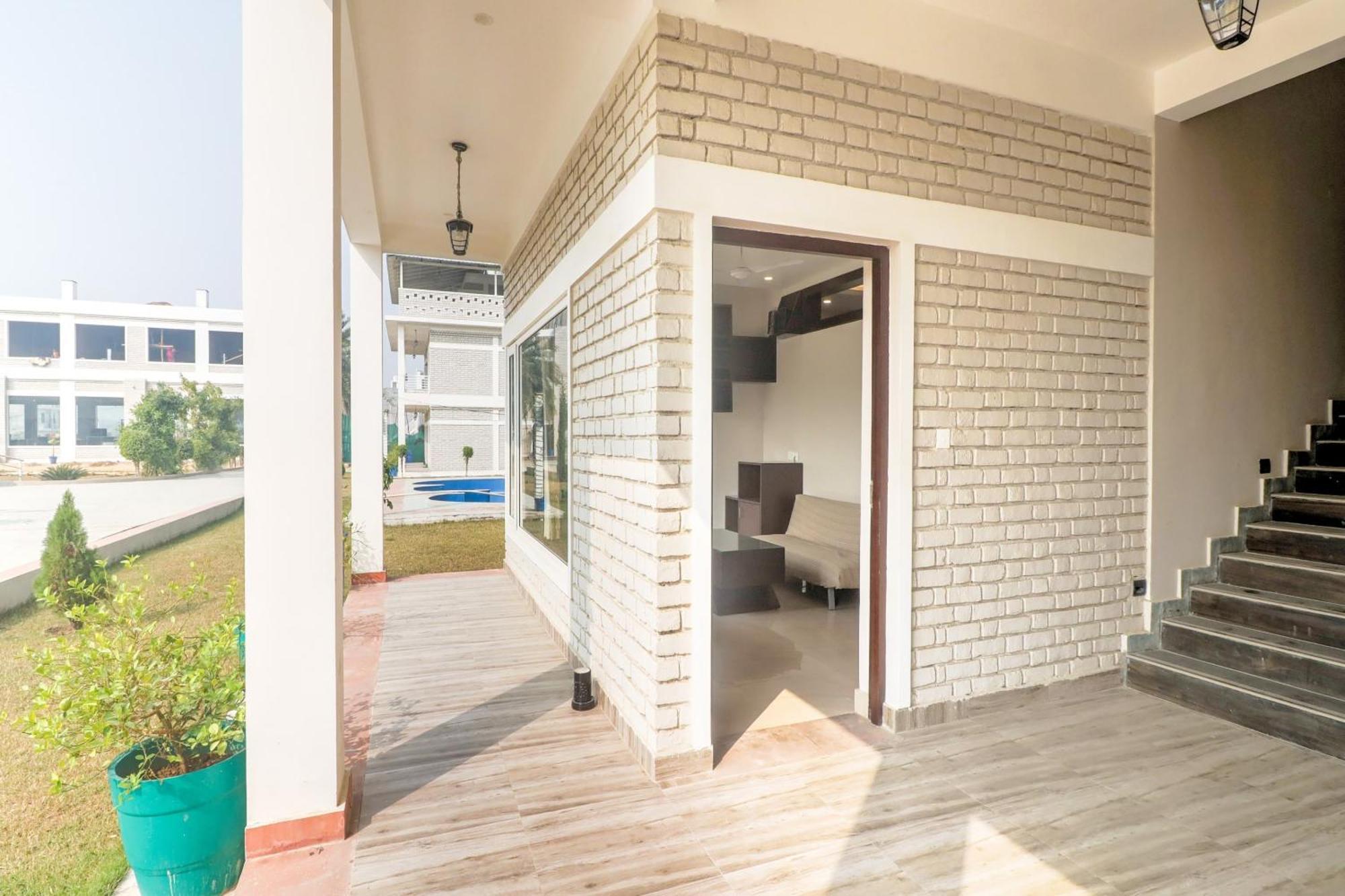 לקנאו Townhouse Amaraa Farms Near Lulu Hypermarket מראה חיצוני תמונה