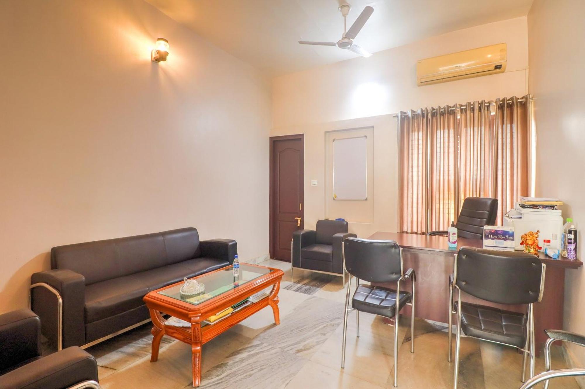 לקנאו Townhouse Amaraa Farms Near Lulu Hypermarket מראה חיצוני תמונה
