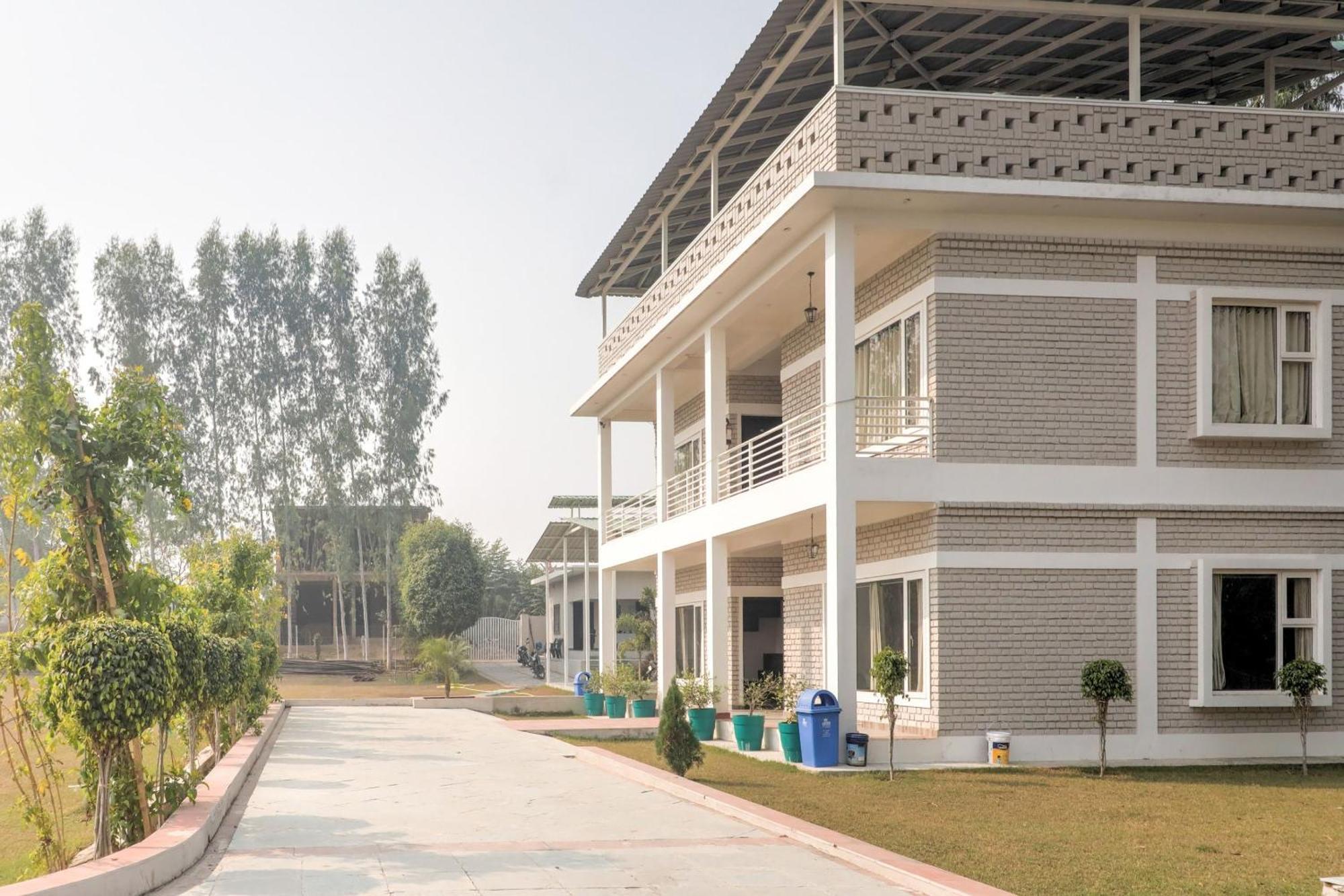 לקנאו Townhouse Amaraa Farms Near Lulu Hypermarket מראה חיצוני תמונה